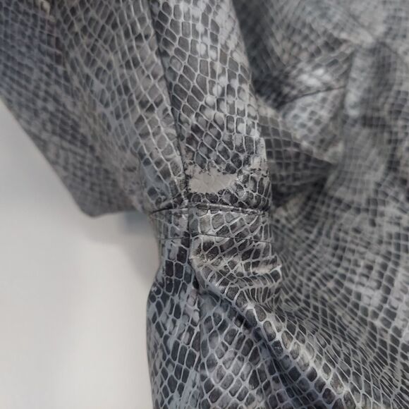 FU DA Women's Silver Gray Jacket Medium Snake Skin Full Zip Vegan Leather - Picture 10 of 11